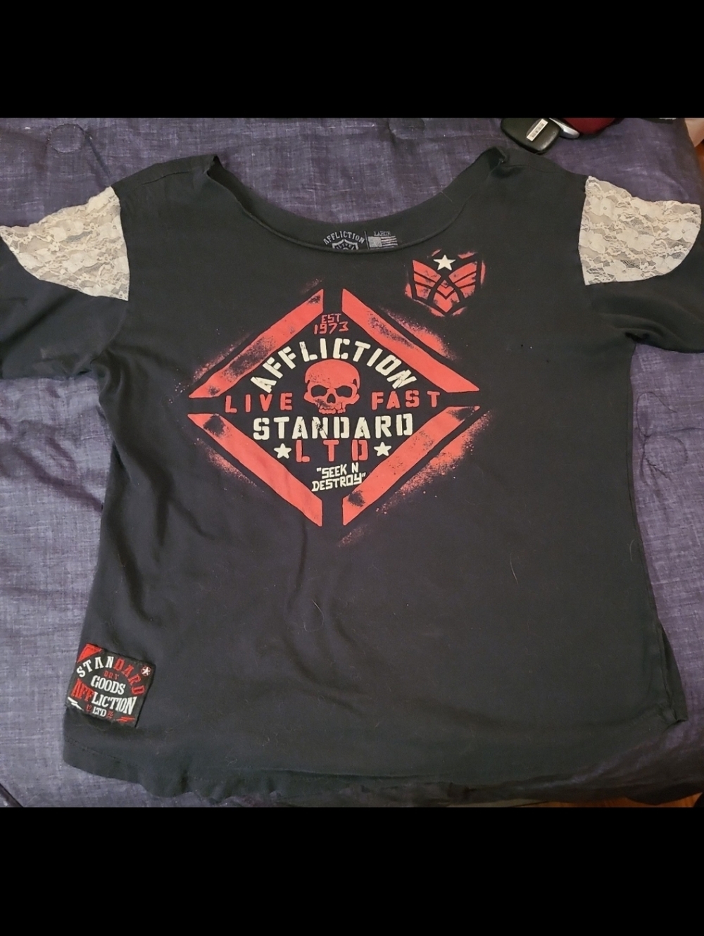 Affliction Fluer & Skull Tees Large - Picture 5 of 7